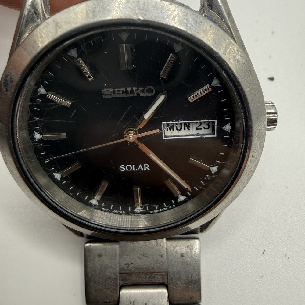 Seiko Men V158-0AB0 Dress Black Dial Day Date Stainless Solar 37mm Watch